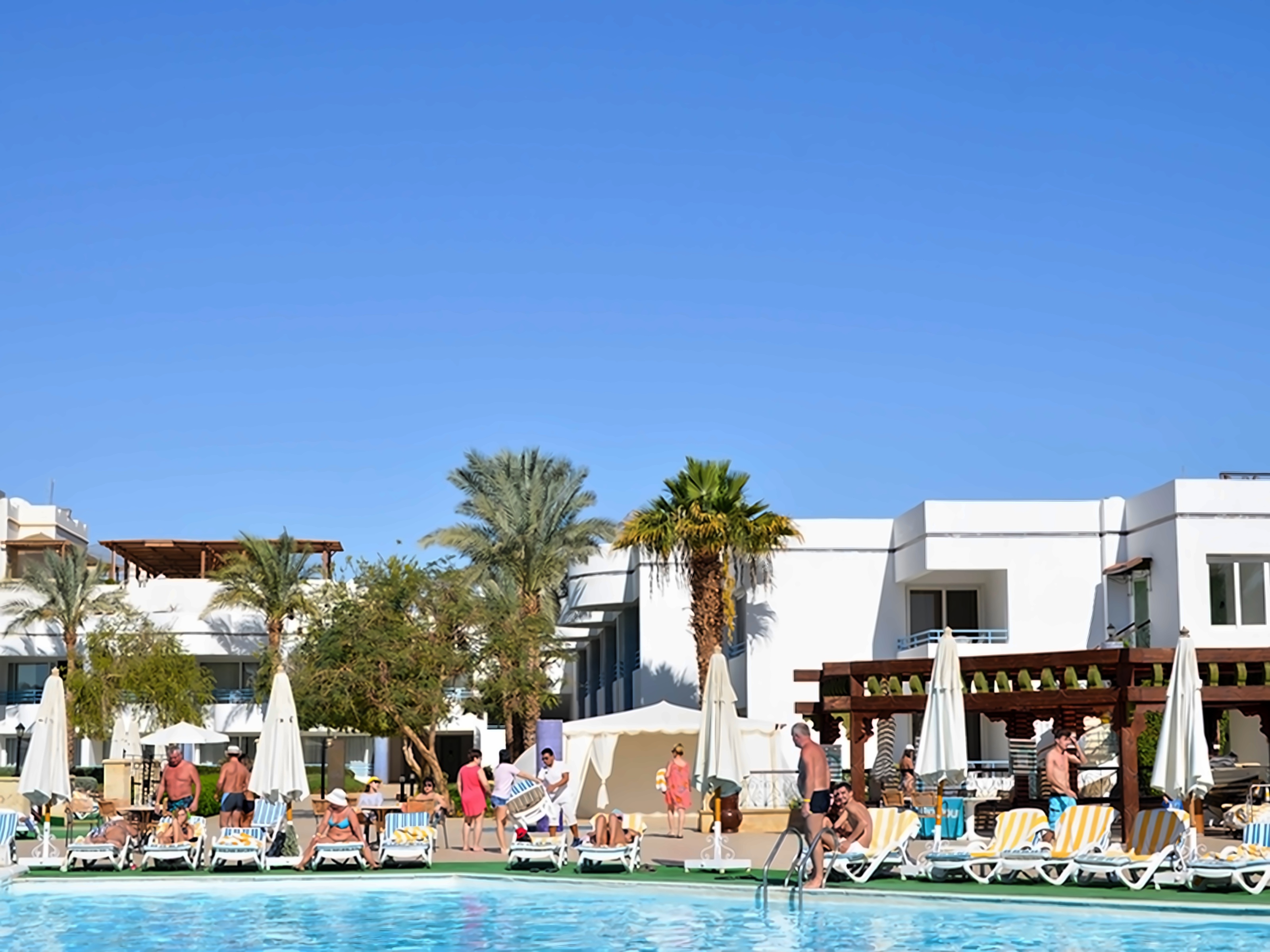 Квин шарм резорт бич. Квин Шарм Резорт 4 Шарм-Эль-Шейх. Queen Sharm Resort Beach 4*. Queen Sharm Resort view 4*.