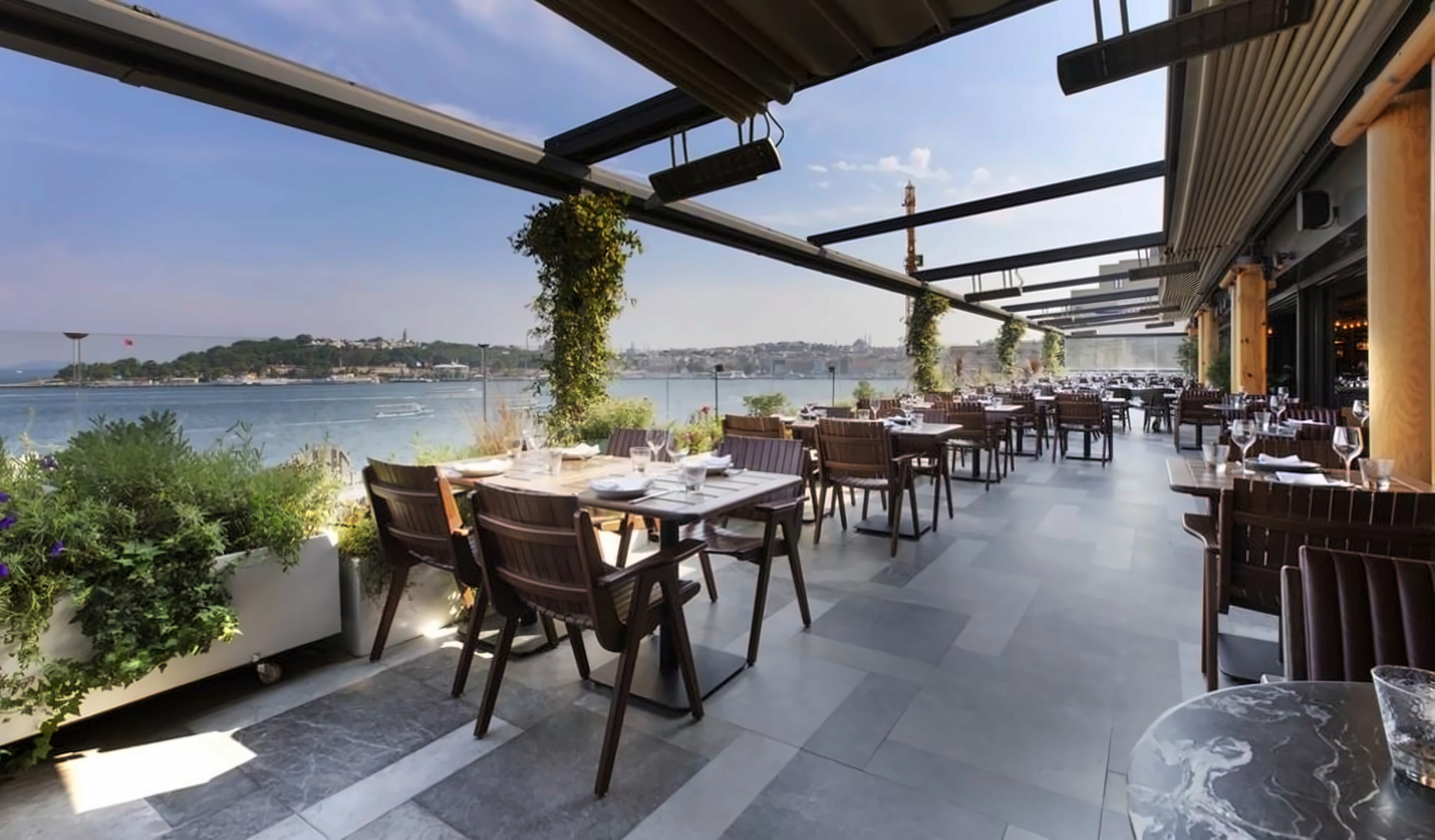 Novotel Istanbul Bosphorus Karakoy Turkiye photo, price for the ...