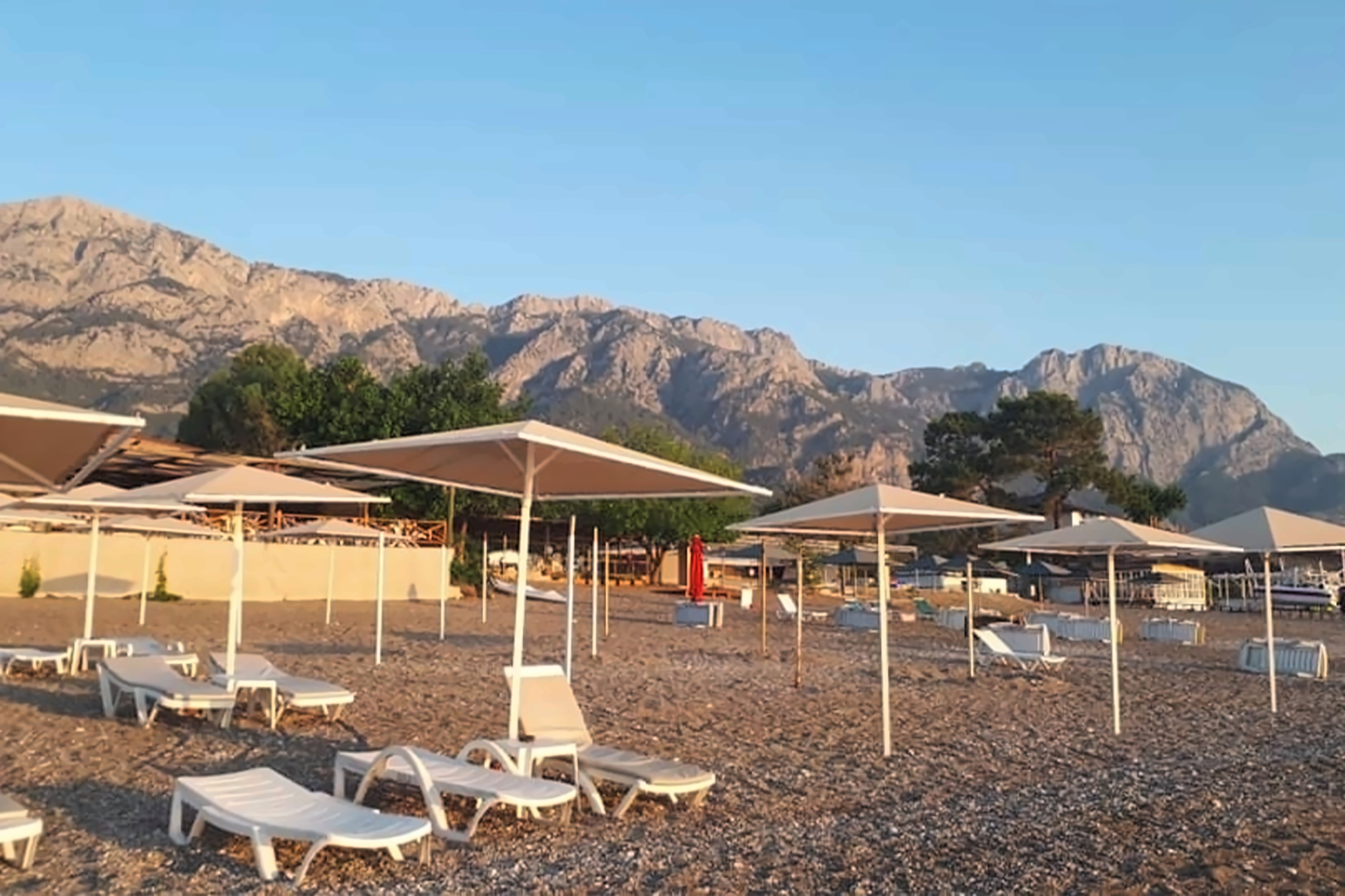 ugur hotel beach