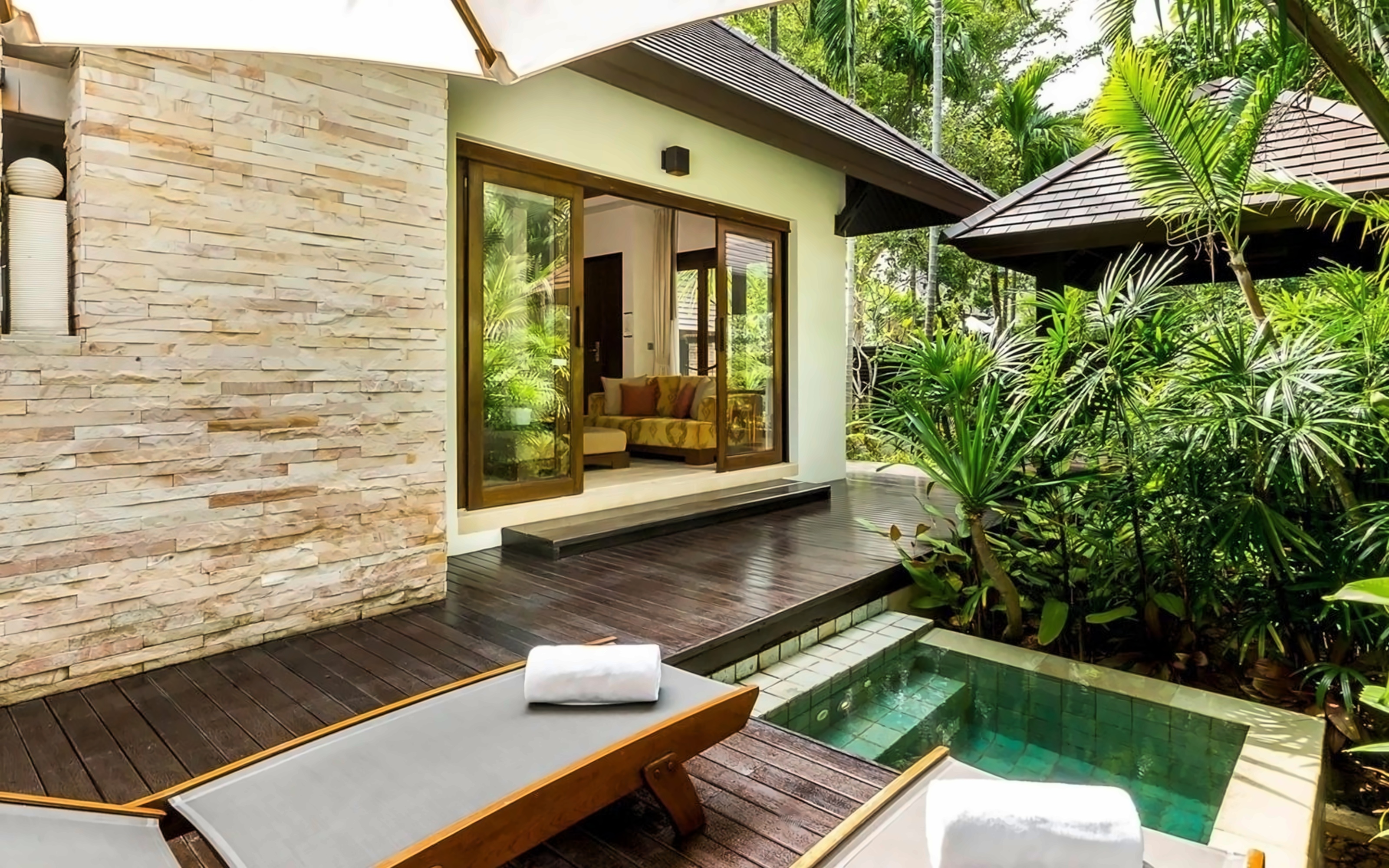 Sea sand sun resort & villas. Море на као лак в августе с детьми. Sea sun sand паттайя. Sun sea resort паттайя. Слоновая ферма тайланд паттайя.